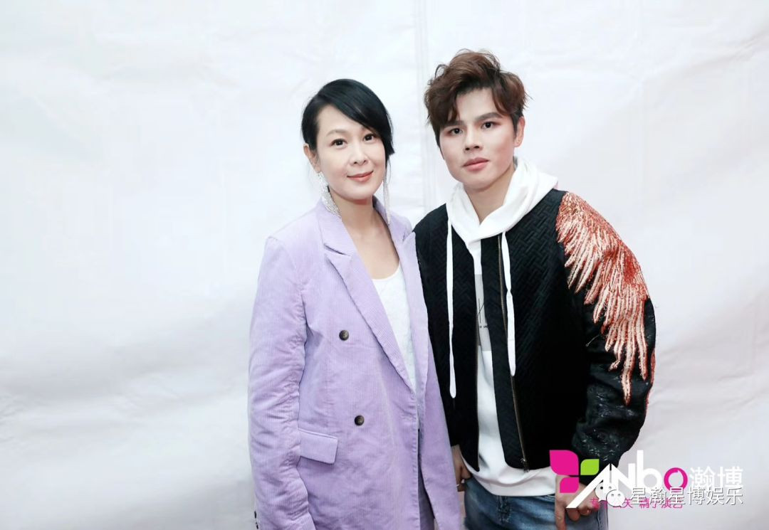 助力金堂紅星美凱龍開盤,天后劉若英親臨現(xiàn)場(chǎng)深情演唱