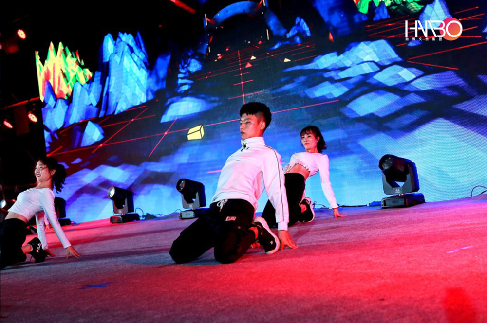 星服務(wù)·贏未來-2021年雅之軒群星演唱會盛典