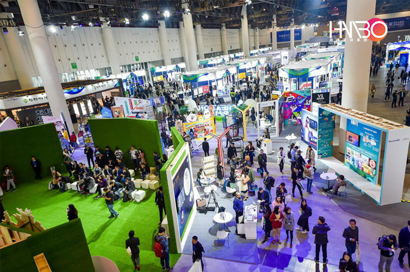 騰訊全球合作伙伴大會在成都西部博覽中心舉辦，2萬人參加