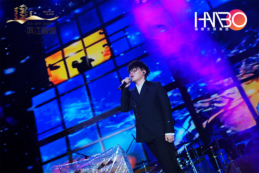 許巍領銜成都演唱會圓滿成功