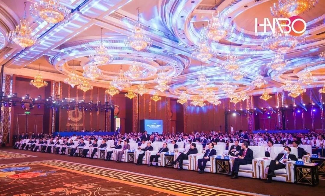 瀚博文旅集團(tuán)榮獲第八屆企業(yè)家發(fā)展年會(huì)“優(yōu)秀品牌獎(jiǎng)”